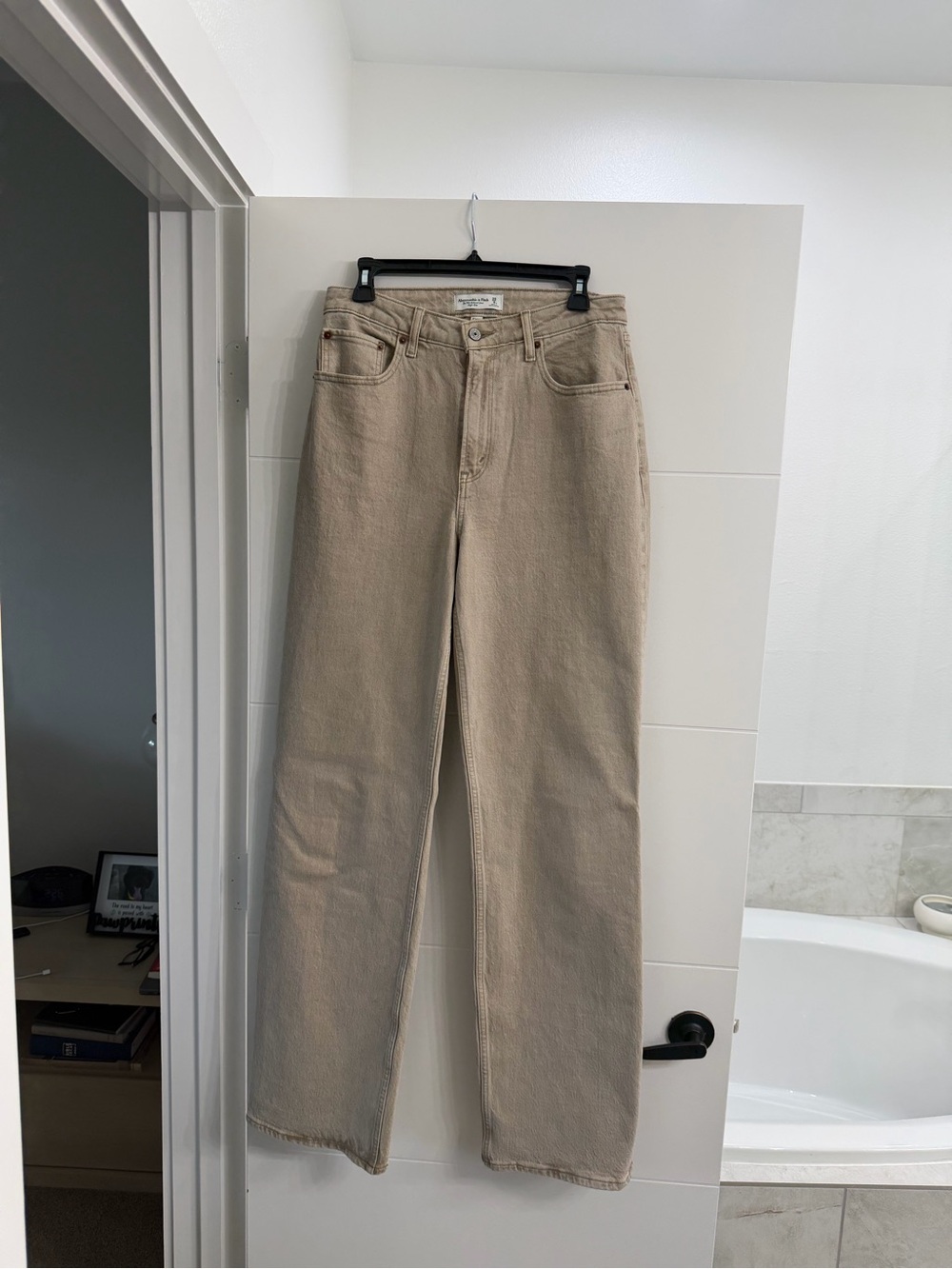 Abercrombie & Fitch Curve Love Taupe Straight-Leg Jeans (Extra Long)